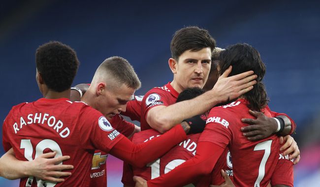 LPL最强全华班惨遭羞辱！Faker支持AL夺冠，T1牌子被GEN纳入底座