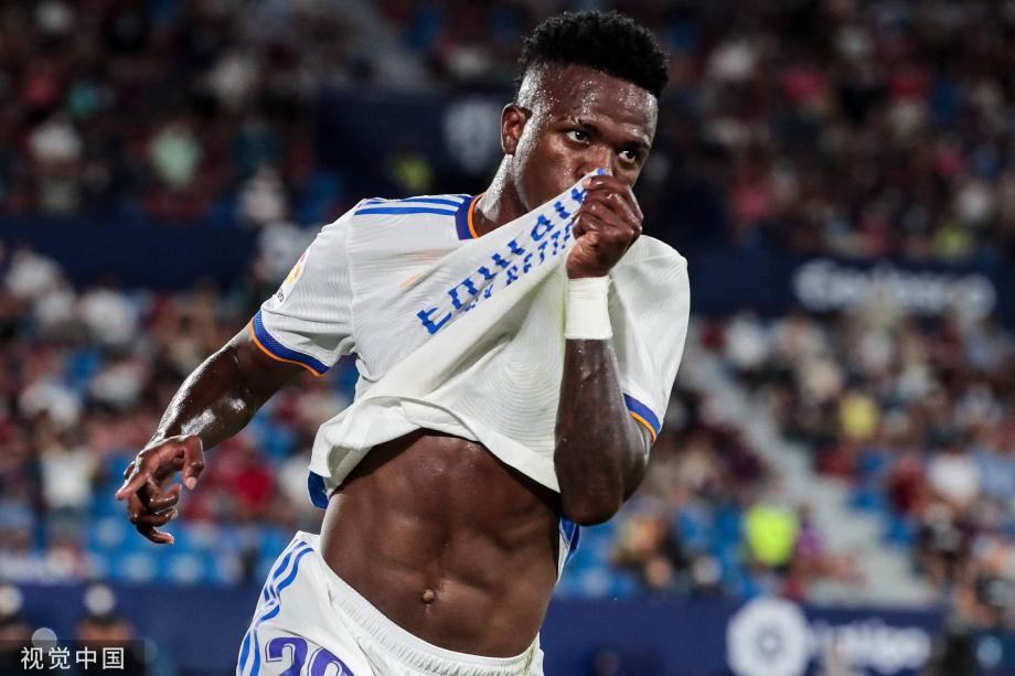 利物浦97分钟被绝平，曼城94分钟被绝平，选择“苟”的球队不配赢