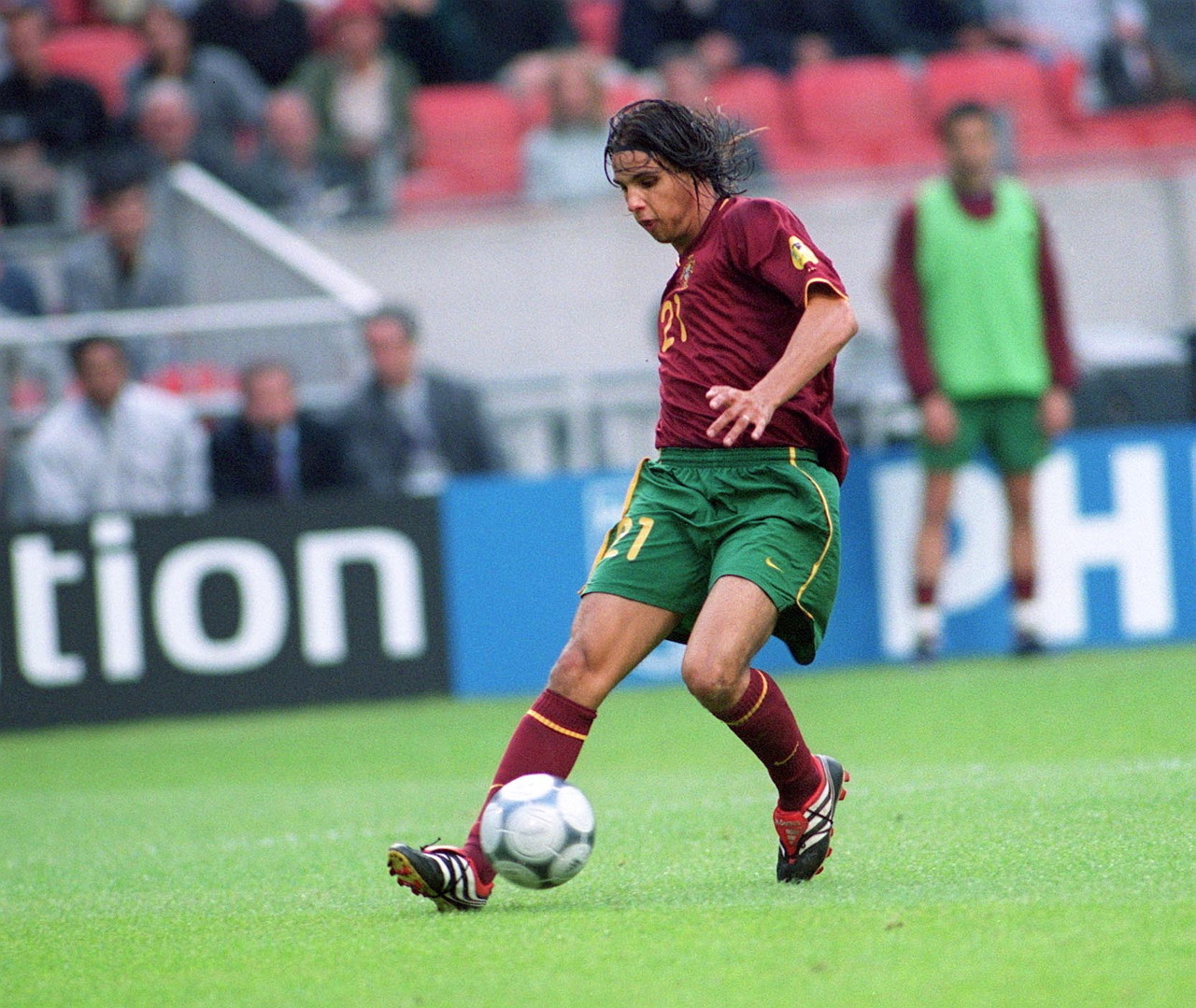 爆款中世纪类塔科夫游戏《越来越黑暗》Steam免费开玩，4月10日全新第六赛季，冒险刻不容缓！