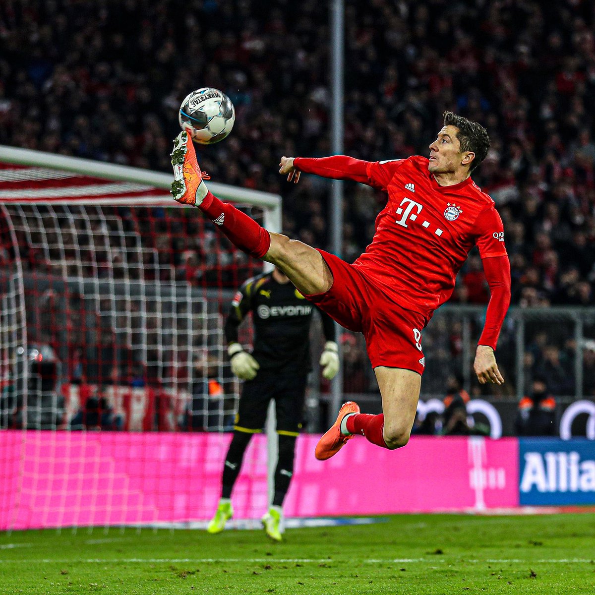 湖人关键时刻五大太有摧毁性了！全2米，攻守兼备，一波带走比赛