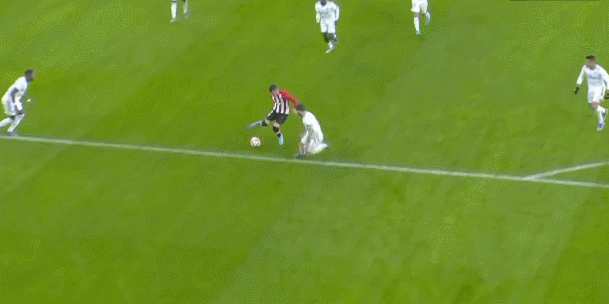 打爆曾凡博+碾压北京！广东“冠军锋线”打成大腿，杜锋赌对了！